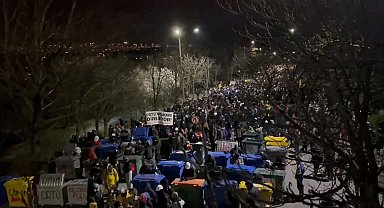 ODTÜ'de 'İmamoğlu' gösterilerine polis müdahalesi