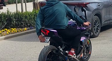 Polisten kaçmaya çalışan motosiklet sürücüsüne ceza kesilip, ehliyeti iptal edildi