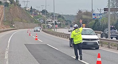 Tatilin 1'nci günü 20 bin 198 sürücüye hız ihlali cezası