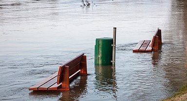 Teksas'ta sel: 3 ölü