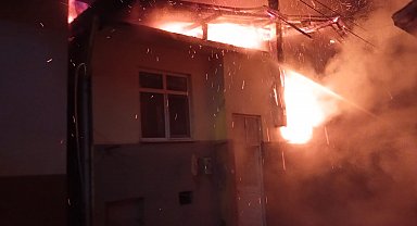 Tokat'ta çıkan yangında 3 ev kullanılamaz hale geldi