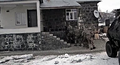 27 ilde FETÖ operasyonu; 48 şüpheli tutuklandı