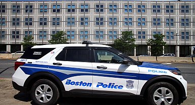 ABD'de kamyon kaldırımdaki yayalara çarptı: 6 yaralı