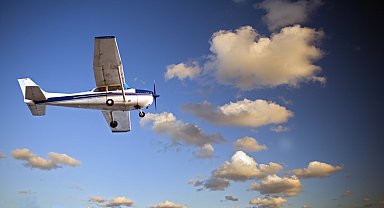 ABD'de küçük uçak düştü: 3 ölü