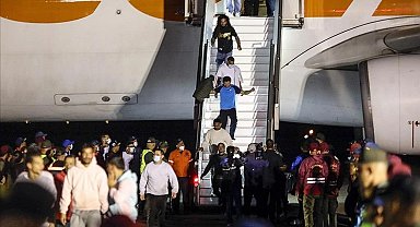 ABD'den sınır dışı edilen 318 Venezuelalı ülkesine döndü