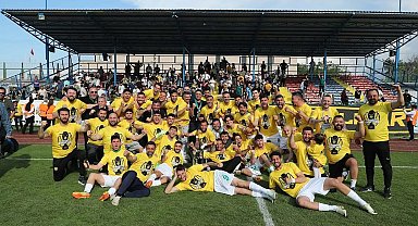 Aliağa Futbol namağlup şampiyon