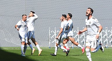 Altay evinde umut arıyor