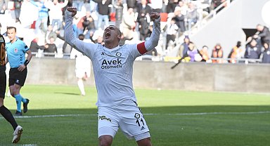 Altay'ın 43'lük forveti Murat suskun