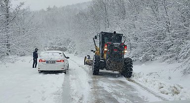 Amasya'da 63 köy yolu kardan kapandı