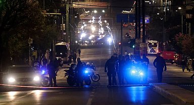 Atina'da tren istasyonunun dışında patlama meydana geldi