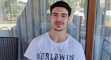 Babası gibi kanserden yaşamını yitiren Levent Kaan, toprağa verildi