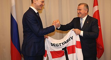 Bakan Bak, Rus mevkidaşı Degtyarev ile görüştü