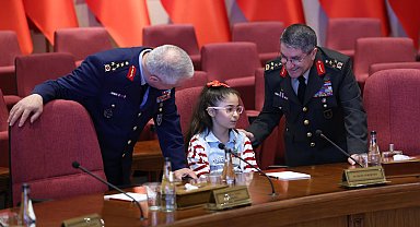 Bakan Güler, şehit ve gazi çocuklarıyla bir araya geldi