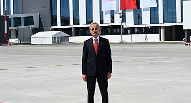 Bakan Uraloğlu: Antalya Havalimanı'mızın yeni terminal binalarının açılışı yarın gerçekleştirilecek