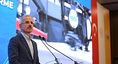 Bakan Uraloğlu: Posta kargosu miktarında tüm zamanların rekoru kırıldı