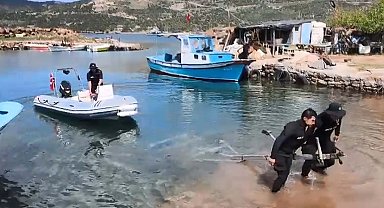 Batan göçmen botundaki 4 yaşındaki çocuğu arama çalışmaları 3'üncü gününde