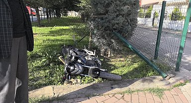 Bursa'da iki motosiklet çarpıştı; 3 yaralı