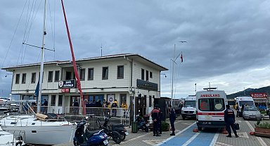 Çanakkale'de göçmen botu battı; 5 ölü