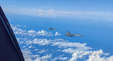 Çin, Tayvan'ın çevresinde askeri tatbikata başladı