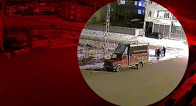 Çöp konteynerini kamyonete yükleyip çaldılar