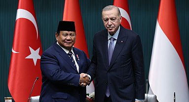 Cumhurbaşkanı Erdoğan: Endonezya ile savunma sanayinden enerjiye yeni iş birliği imkanlarını değerlendirdik