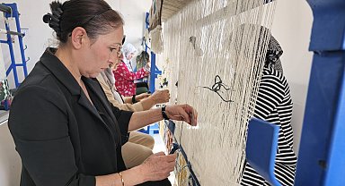 Depremzede kadınlar 70 çeşit ürün üretiyor