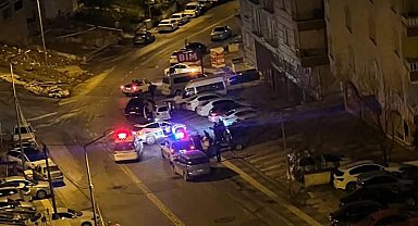Dur ihtarına uymayan 2 şüpheli takip sonucu yakalandı: 1 polis yaralandı