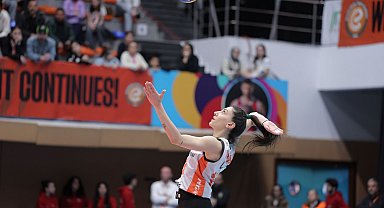 Eczacıbaşı Dynavit - Vakıfbank: 1-3