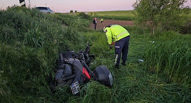 Edirne'de devrilen motosiklet metrelerce sürüklendi: 1 ölü, 1 yaralı