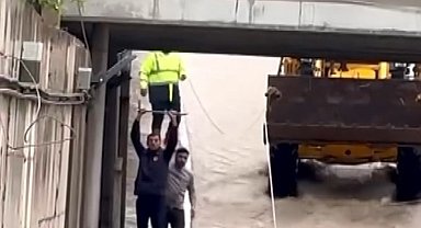 Elazığ'da sağanak; cadde ve sokaklar göle döndü