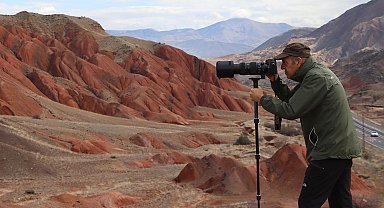 Erzurum'daki 'gökkuşağı tepeleri' doğa fotografçılarının ilgi odağı