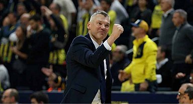 Fenerbahçe Beko Başantrenörü Jasikevicius, EuroLeague'de Yılın Koçu seçildi