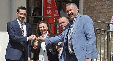 Gaziantep'te 42 konut ve 28 iş yeri hak sahiplerine teslim edildi