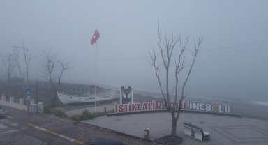 İnebolu'da sis etkili oldu