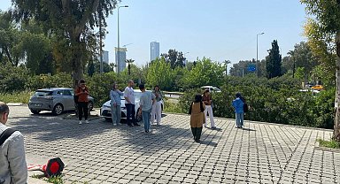 İstanbul açıklarındaki depremde, İzmir, Balıkesir, Çanakkale ve Uşak da sallandı