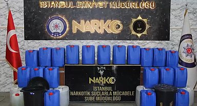 İstanbul - Arnavutköy'de uyuşturucu operasyonu: 801,5 kg metamfetamin ele geçirildi, 2 kişi yakalandı Metin eklendi