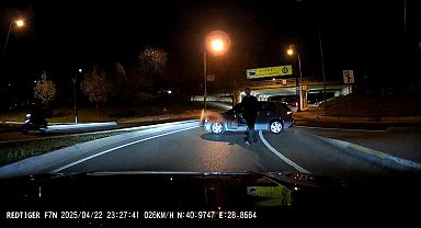 İstanbul- Bakırköy'de selektör yapan kadın sürücünün yolunu kesip tartıştı; 'Beni taciz ediyorsun'