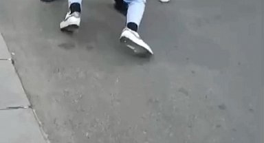 İstanbul - Bayrampaşa'da silahlı yumruklu tekmell kavga kamerada