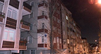 İstanbul - Güngören'de 6 katlı apartman kolonlarından gelen sesler üzerine tahliye edildi