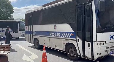 İstanbul-İBB'ye yönelik ikinci operasyonda gözaltına alınanlar sağlık kontrolünden geçiyor