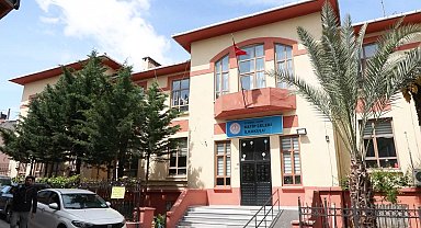 İstanbul- İstanbul'da depremin ardından 4 okul tahliye edildi