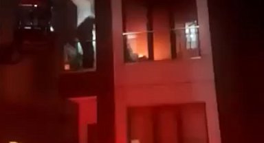 İstanbul - Kağıthane'de prizden çıkan yangın daireyi küle çevirdi