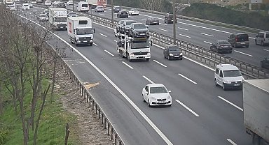 İstanbul- Küçükçekmece'de zincirleme kazada 4 polis memuru yaralandı