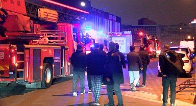İstanbul - Sancaktepe'de oto galericiler sitesinde yangın