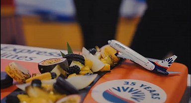 İstanbul- SunExpress, 35'inci yılını yolcularla gökyüzünde kutladı