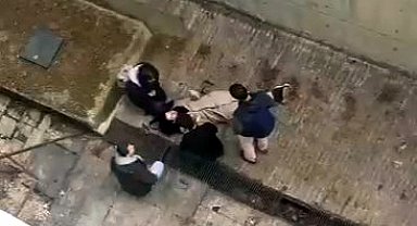 İstanbul - Üniversite öğrencisi 4 metre yükseklikten beton zemine düştü