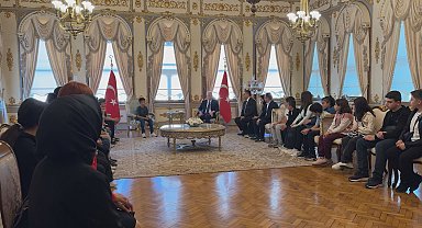İstanbul - Vali Gül, 5 ilden gelen öğrencileri ağırladı