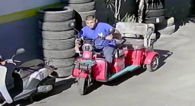 İşten çıkarıldığı lastikçideki elektrikli bisikleti çaldı