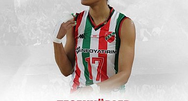 Karşıyaka filesinde Kübalılar gitti