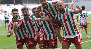 Karşıyaka final aşkına